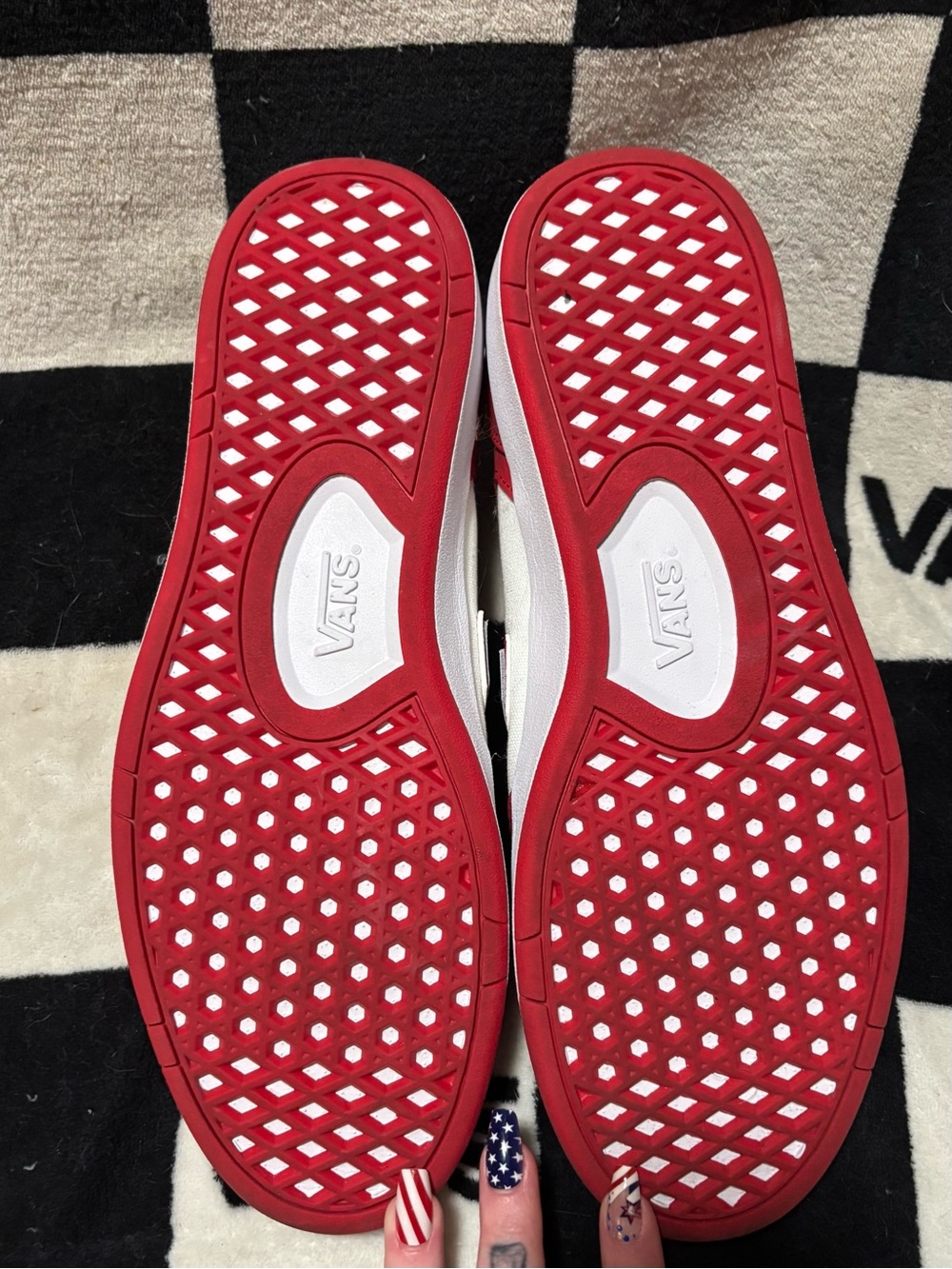 Vans Lowland ComfyCush sneakers in New Varsity Red and True White - Picture 3 of 4